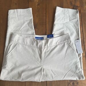 NWT Apt. 9 Torie Capri Cream Pants